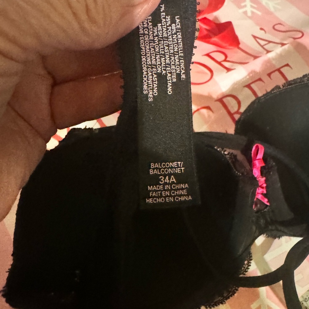 Victoria's Secret Black and Pink Lace Bra - Picture 7 of 7